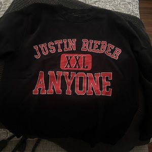 Justin Bieber sweatshirt. Black size medium
